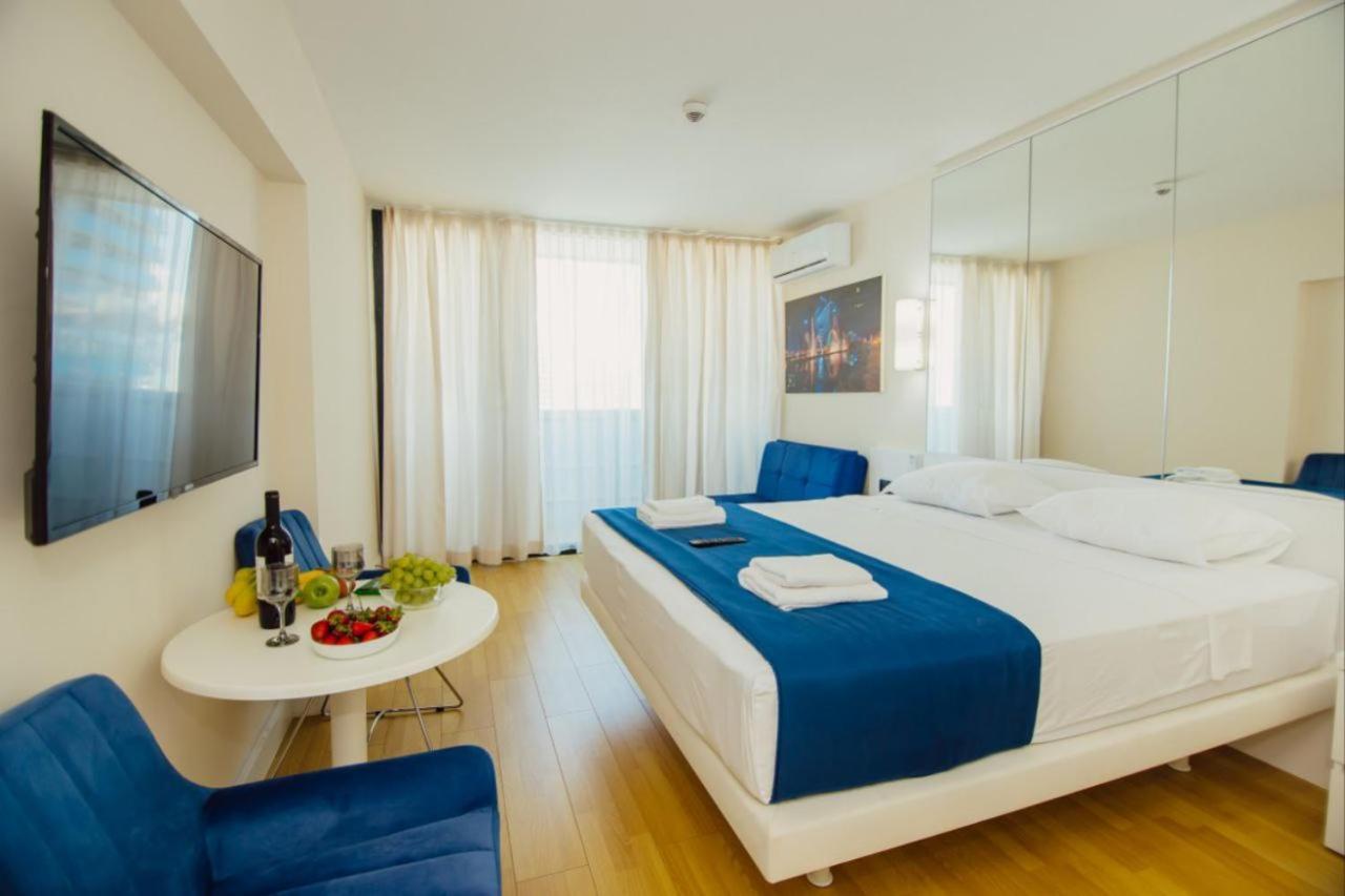 Royal Sea Breeze Apartments Batumi Exterior foto