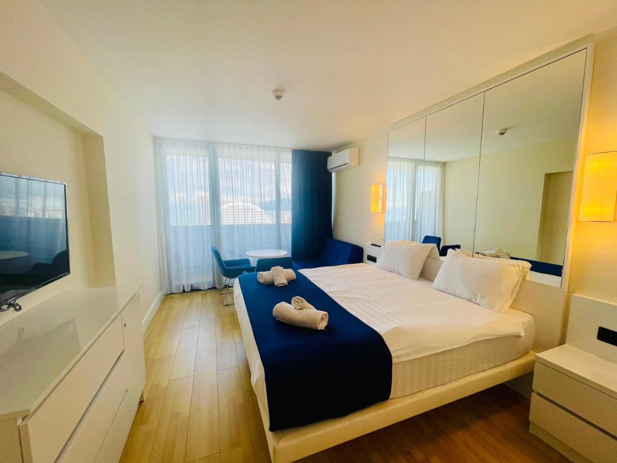 Royal Sea Breeze Apartments Batumi Exterior foto
