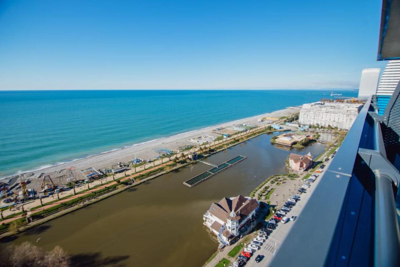 Royal Sea Breeze Apartments Batumi Exterior foto