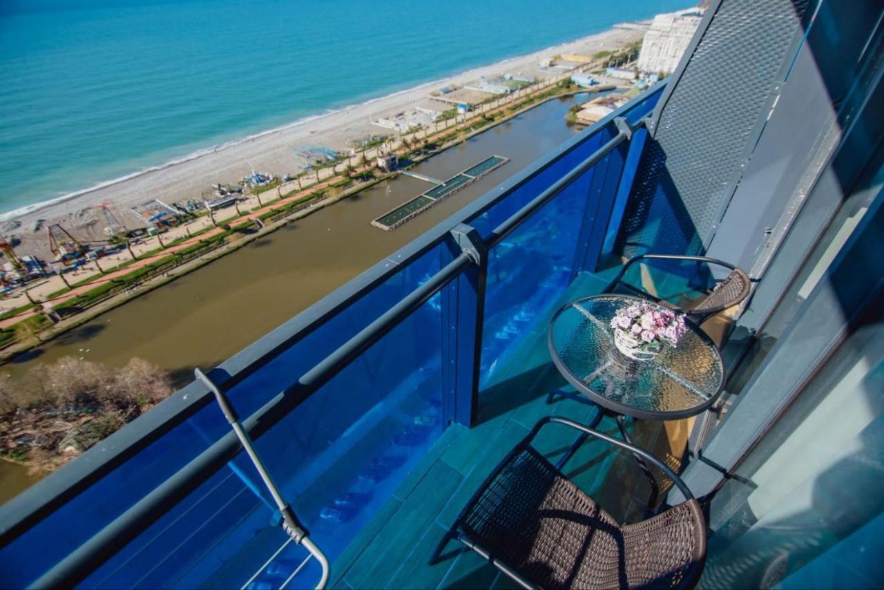 Royal Sea Breeze Apartments Batumi Exterior foto