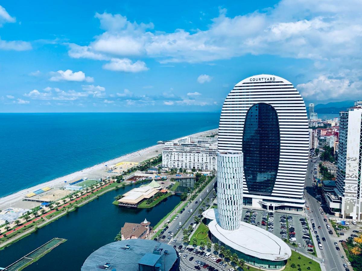 Royal Sea Breeze Apartments Batumi Exterior foto